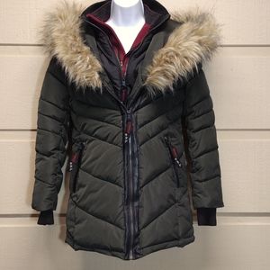 CANADA Weather Gear hooded puffer parka S/C